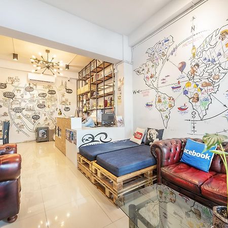 Sloth Hostel Khaosan Bangkok Bagian luar foto