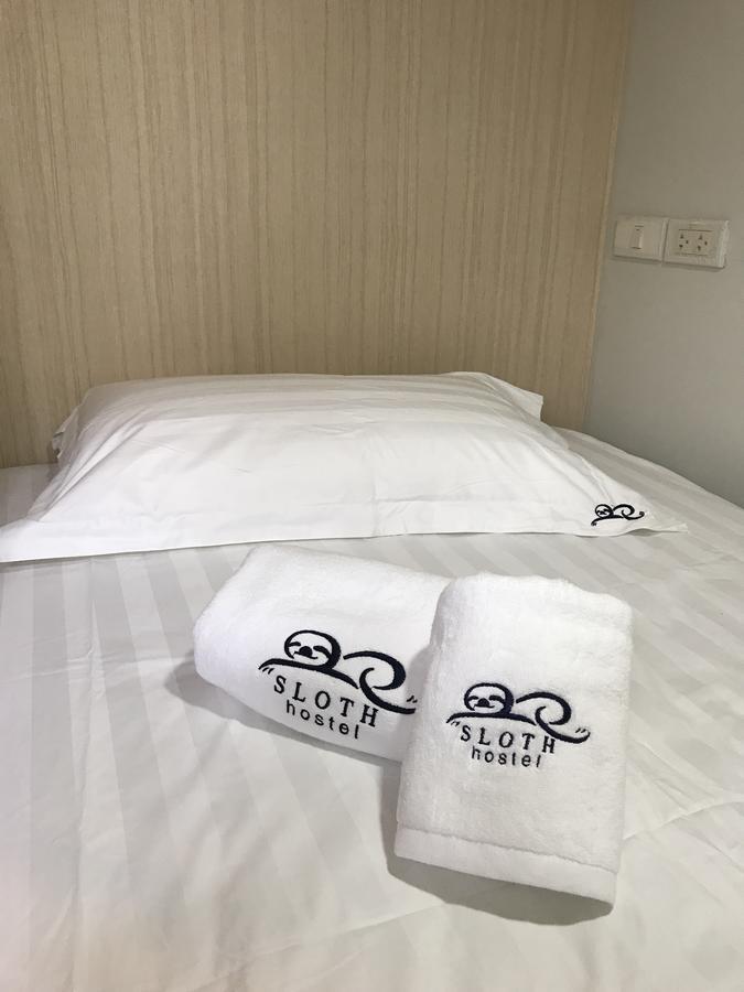 Sloth Hostel Khaosan Bangkok Bagian luar foto