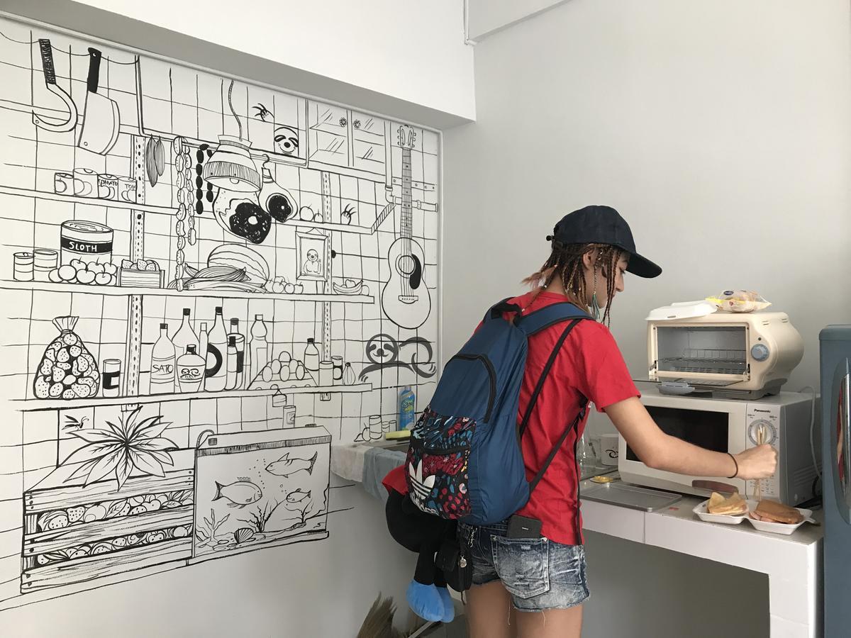 Sloth Hostel Khaosan Bangkok Bagian luar foto