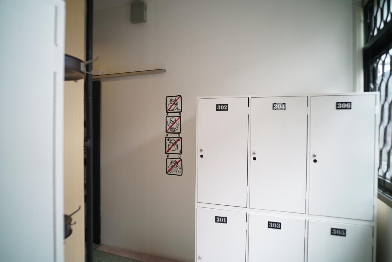 Sloth Hostel Khaosan Bangkok Bagian luar foto
