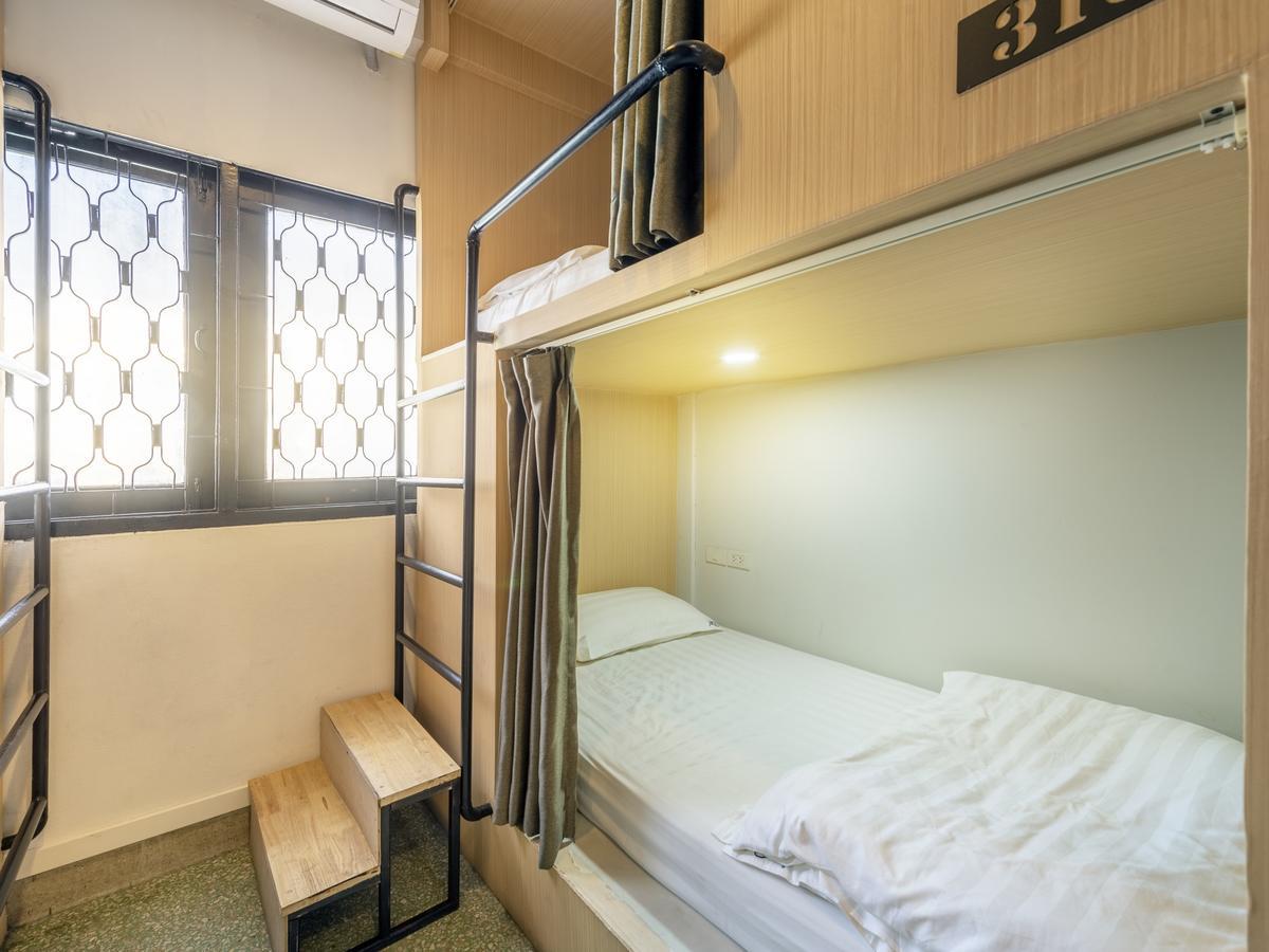 Sloth Hostel Khaosan Bangkok Bagian luar foto