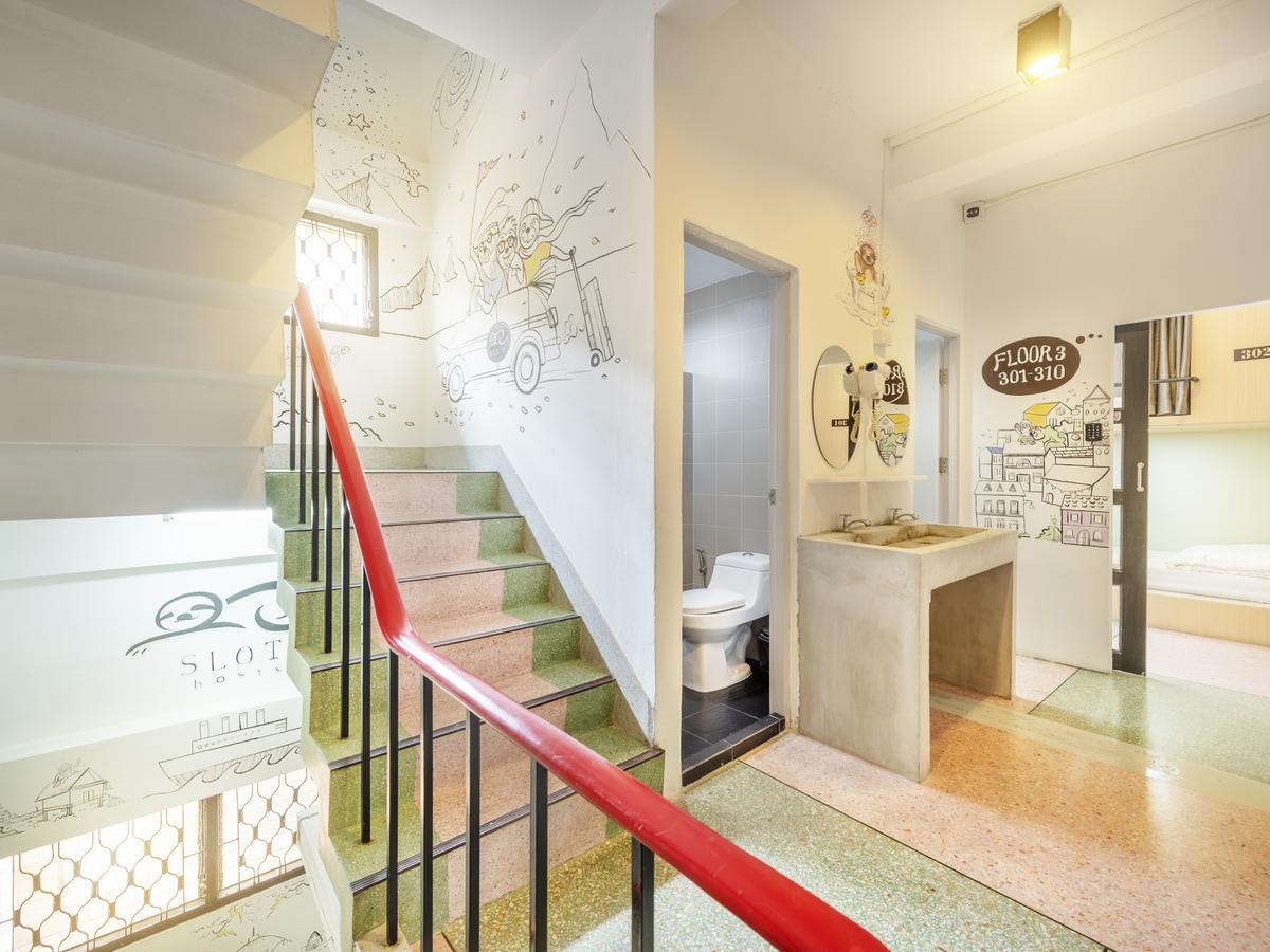 Sloth Hostel Khaosan Bangkok Bagian luar foto